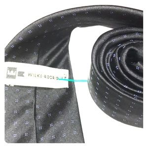Wilke-Rodriguez black and blue dot silk tie